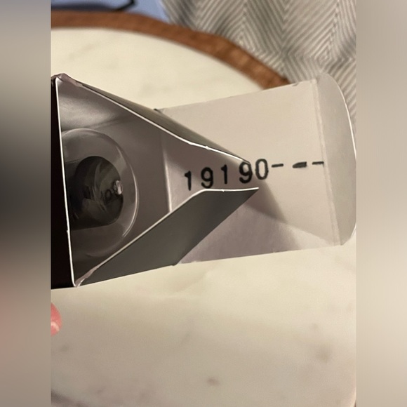 Ecru NY | Texture Setting Spray | Heat Protection | Set, Style & Hold - NIB - Picture 5 of 9